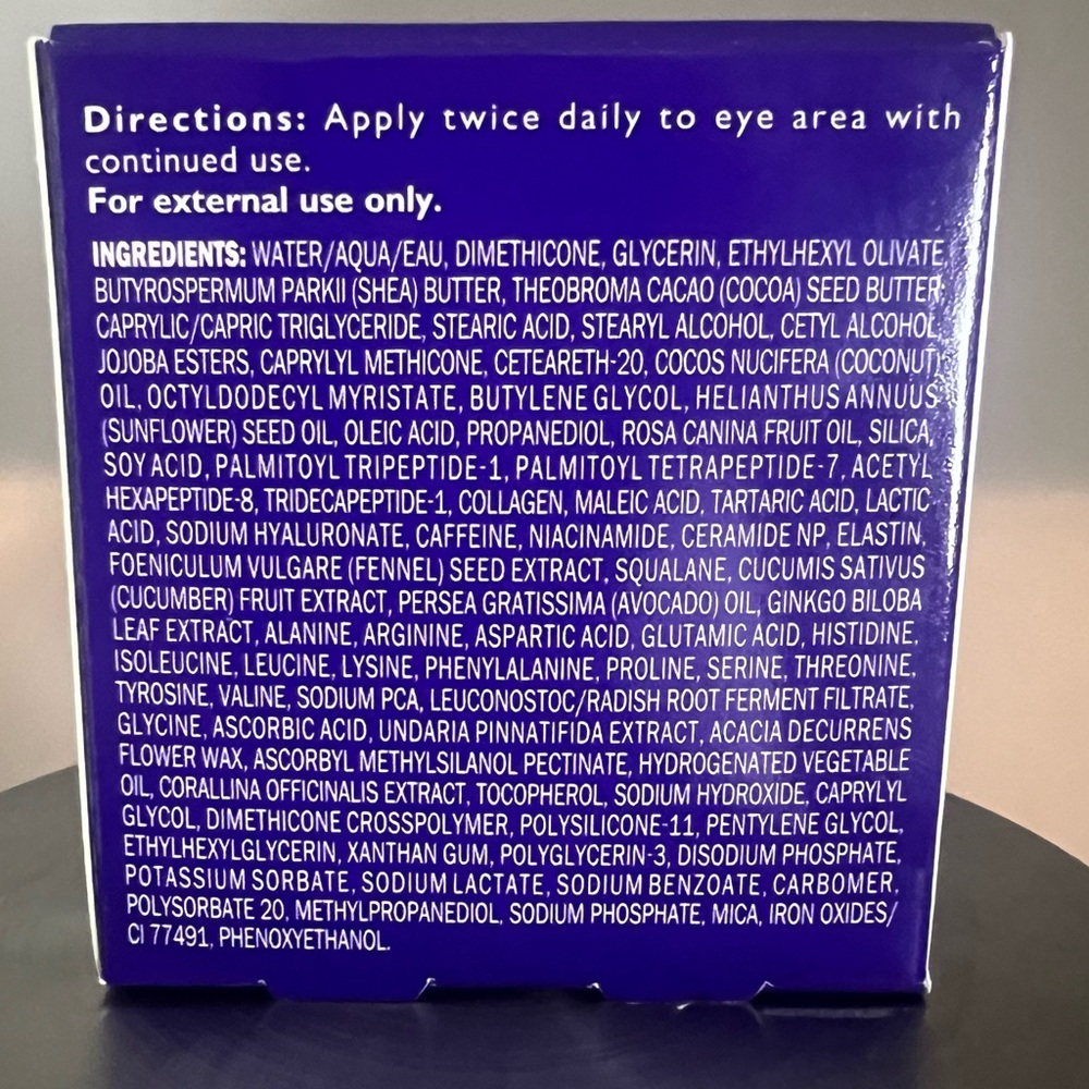 Peter Thomas Roth Ultimate Solution 5
Multitasking Eye Cream - Picture 3 of 4